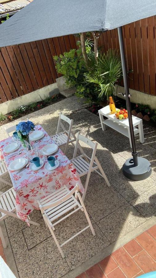 Apartamento Azzurra House Marina Di Pisa Exterior foto