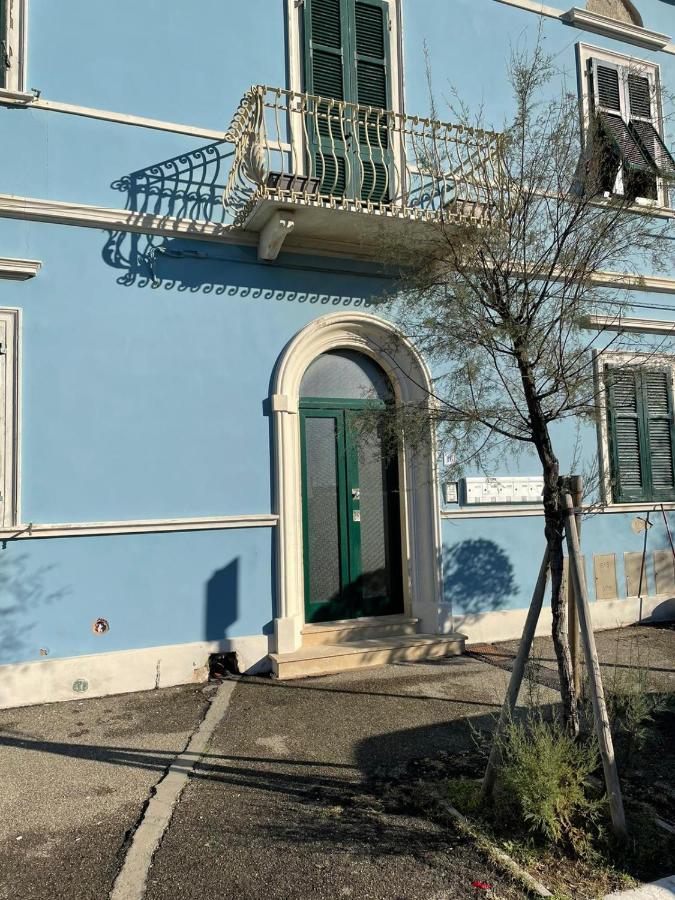 Apartamento Azzurra House Marina Di Pisa Exterior foto
